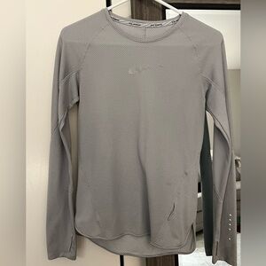 Nike Women's Gray Long Sleeve Top
